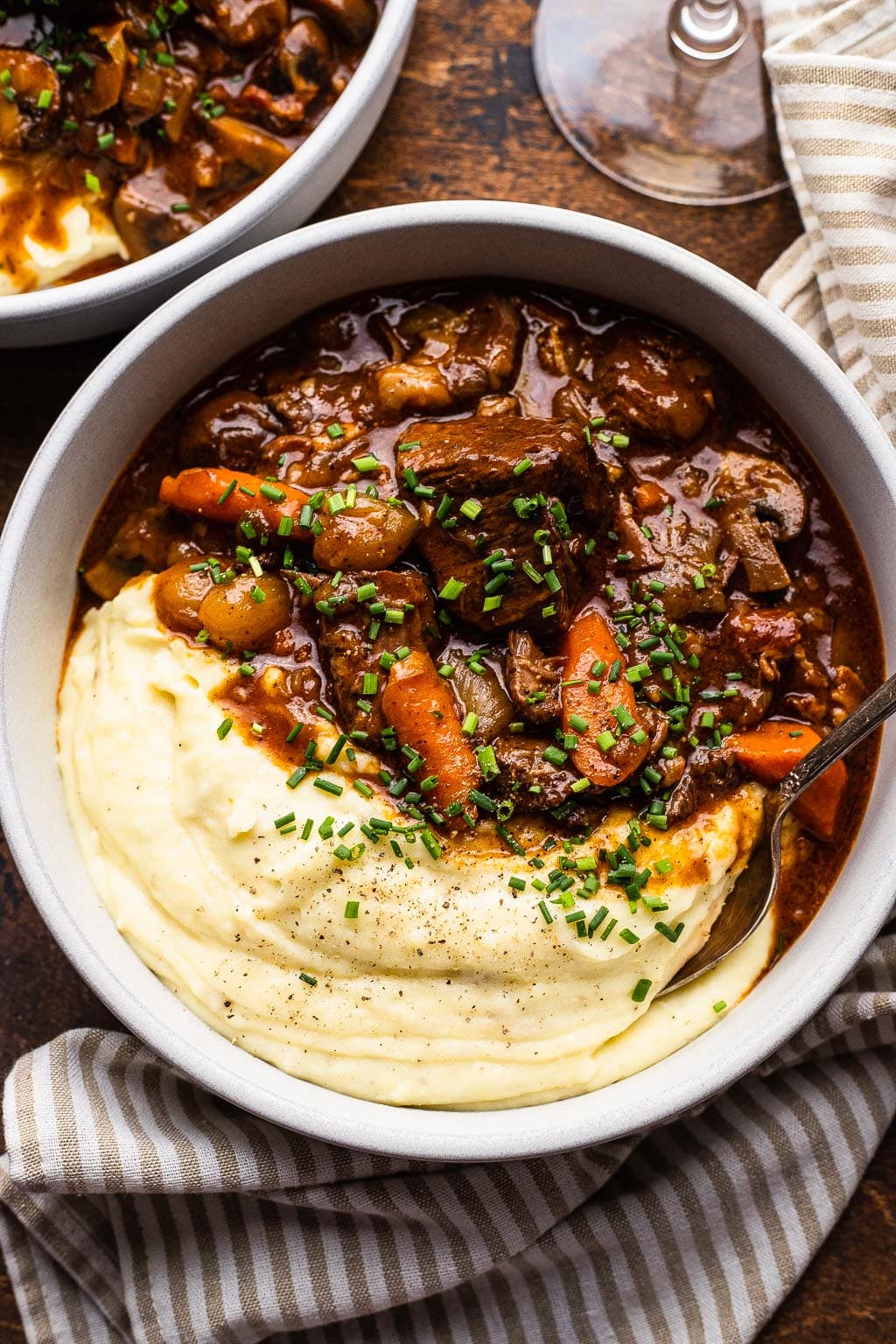 35 Insanely Good Winter Dinner Ideas to Stay Cozy 73 35 Insanely Good Winter Dinner Ideas to Stay Cozy beef bourguinon7 Winter Dinner Ideas
