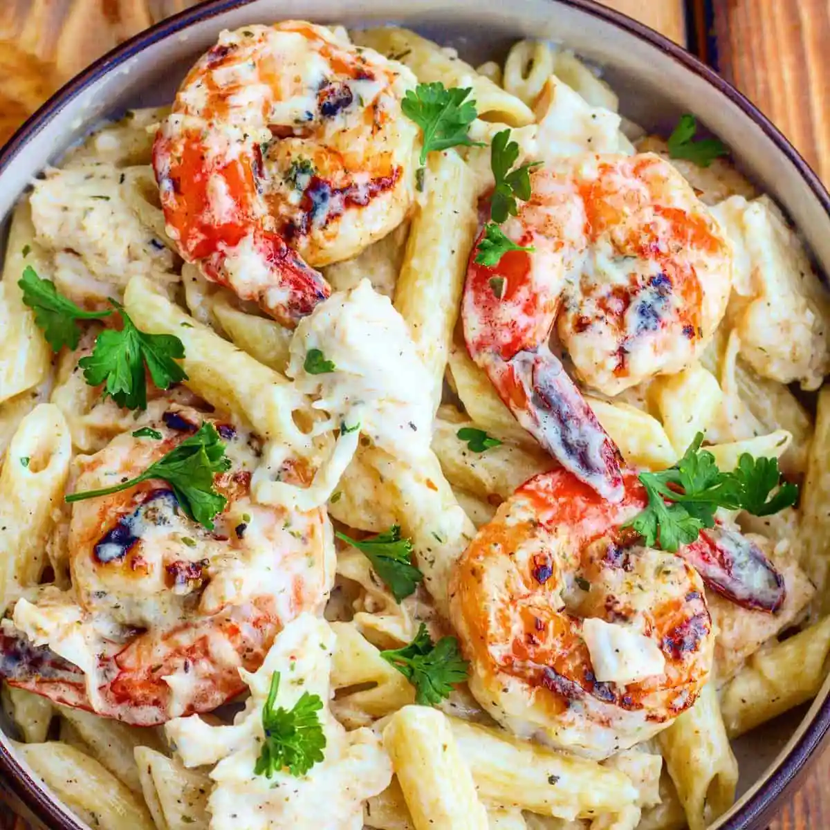 creamy shrimp and chicken alfredo 3 scaled 1 Valentine’s Dinner Ideas