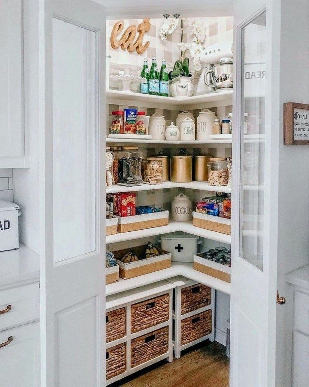 small pantry organizationca7a7cb683b01f8c94f1d2a91b4c69ee Pantry Organisation Hacks