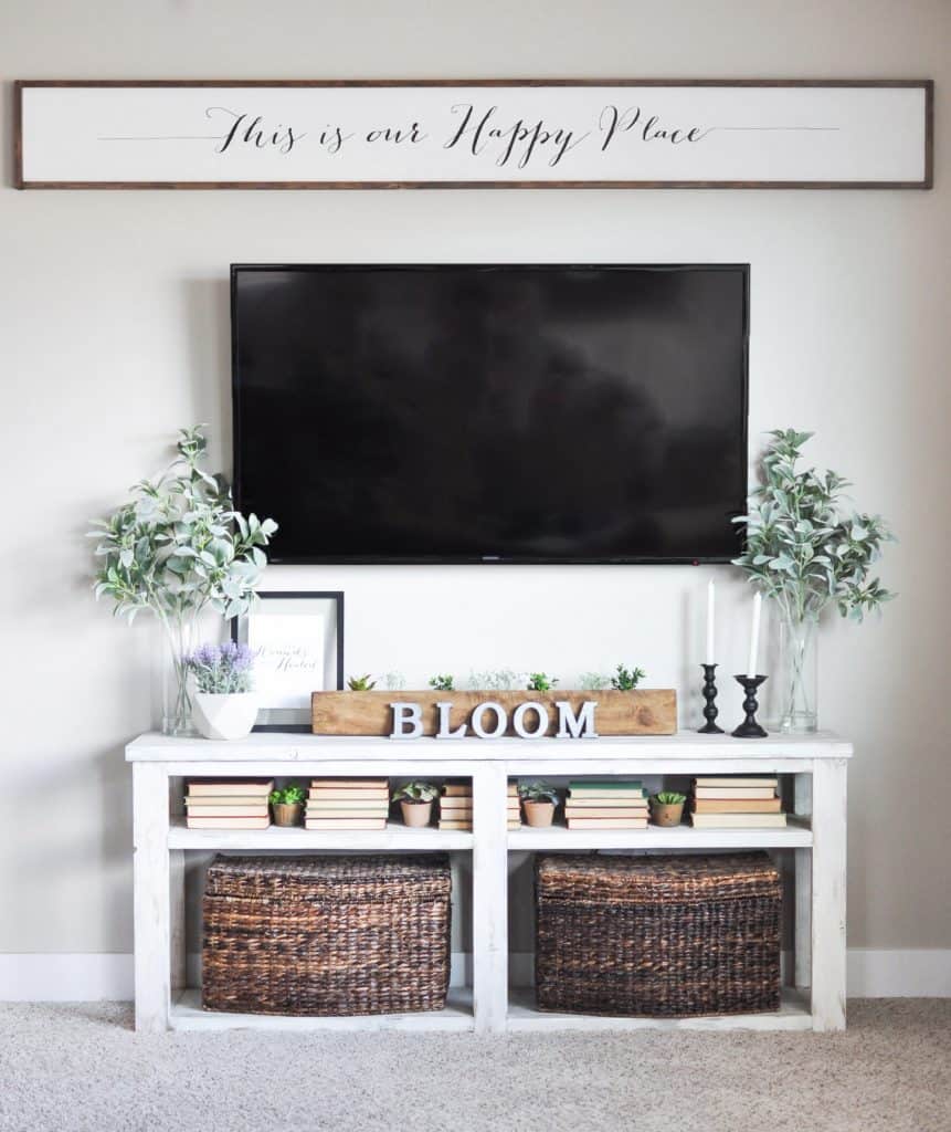 DIY Large Wooden Sign 6 copy TV Stand Decor Ideas