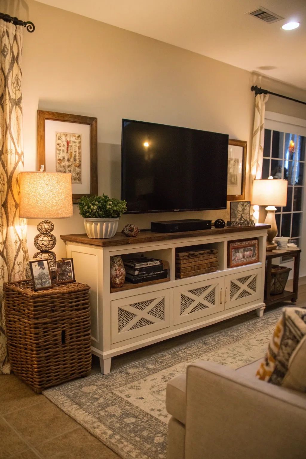 TV STAND DECORIMG 2296 TV Stand Decor Ideas