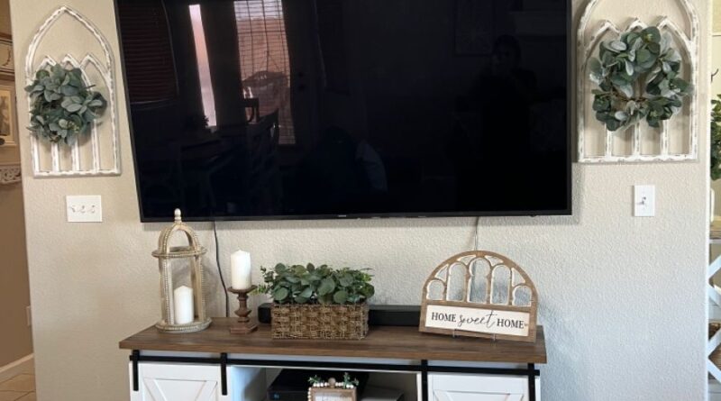 TV STAND DECORIMG 2304