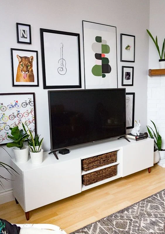 TV STAND DECORimg 6218a8c361830 TV Stand Decor Ideas