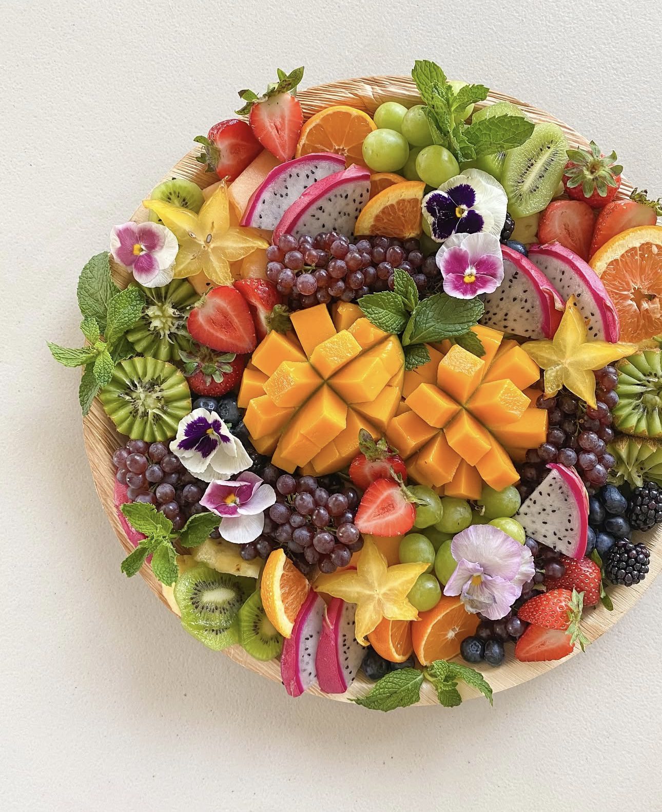 28 Stunning Fruit Platter Ideas for Parties & Entertaining 58 28 Stunning Fruit Platter Ideas for Parties & Entertaining fruit platterIMG 3691 Fruit Platter Ideas