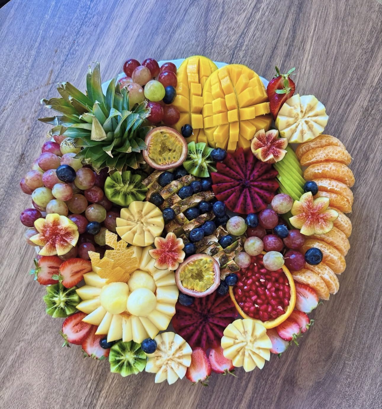 28 Stunning Fruit Platter Ideas for Parties & Entertaining 69 28 Stunning Fruit Platter Ideas for Parties & Entertaining fruit platterIMG 3715 Fruit Platter Ideas