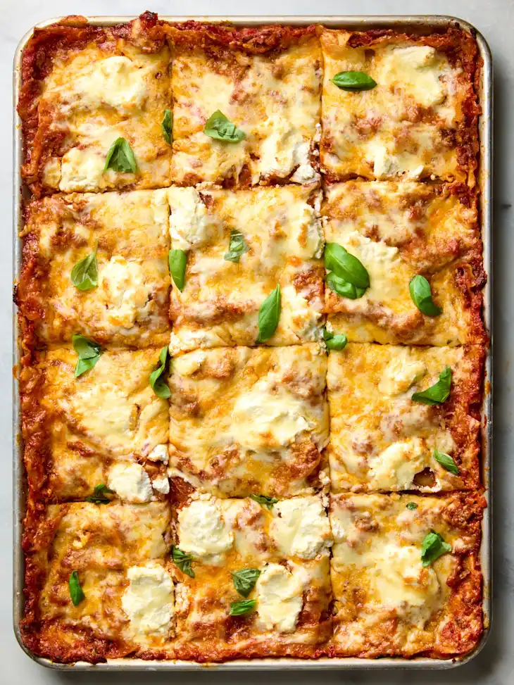 sheet pan lasagna 450 4d082d vertical
