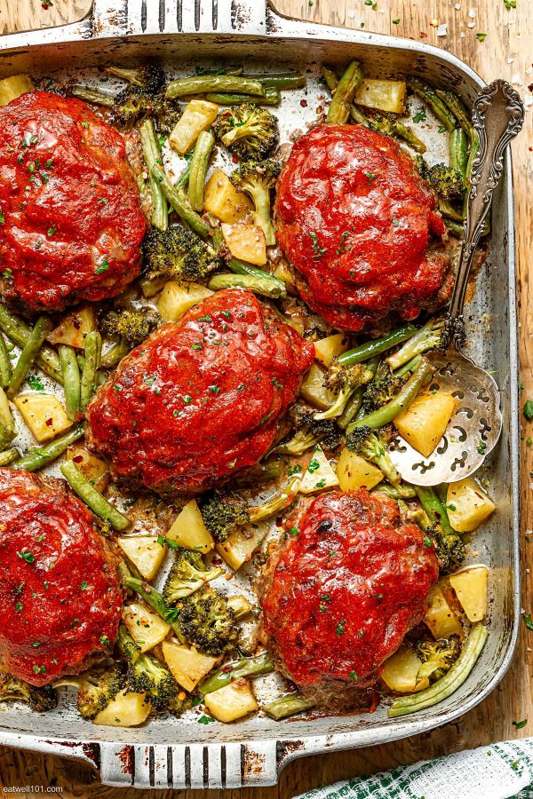 sheet pan meatloaf with veggies recipe 600x900 1