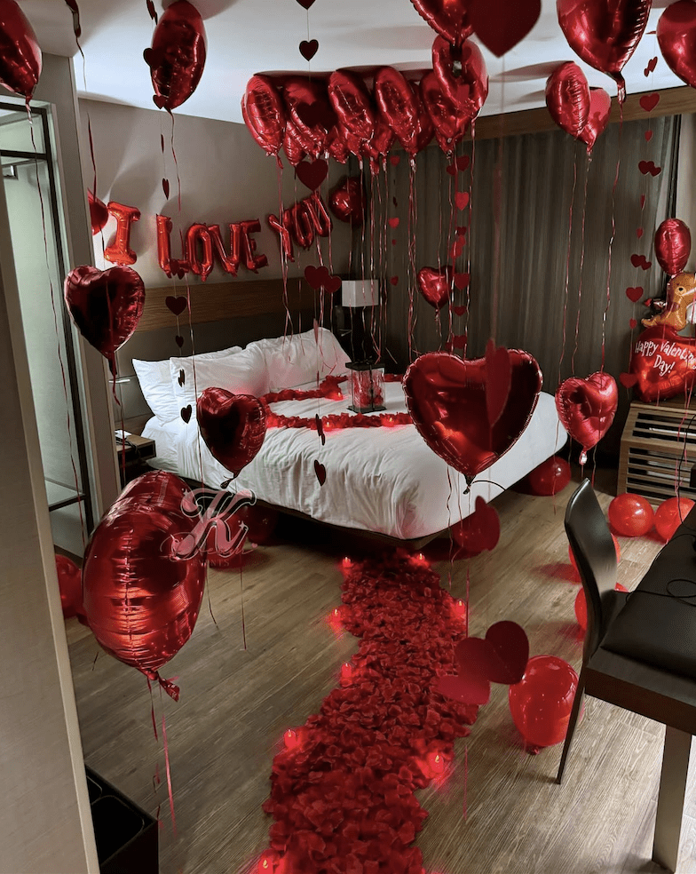 valentines day bedroom decorScreenshot 2025 12 03 at 15.07.24 Valentine's Day Bedroom Decor