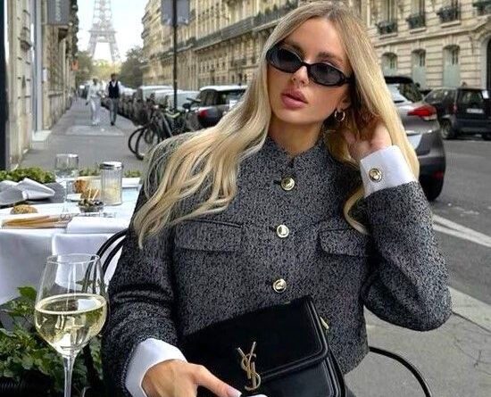 Things Classy Women Never Do in Public