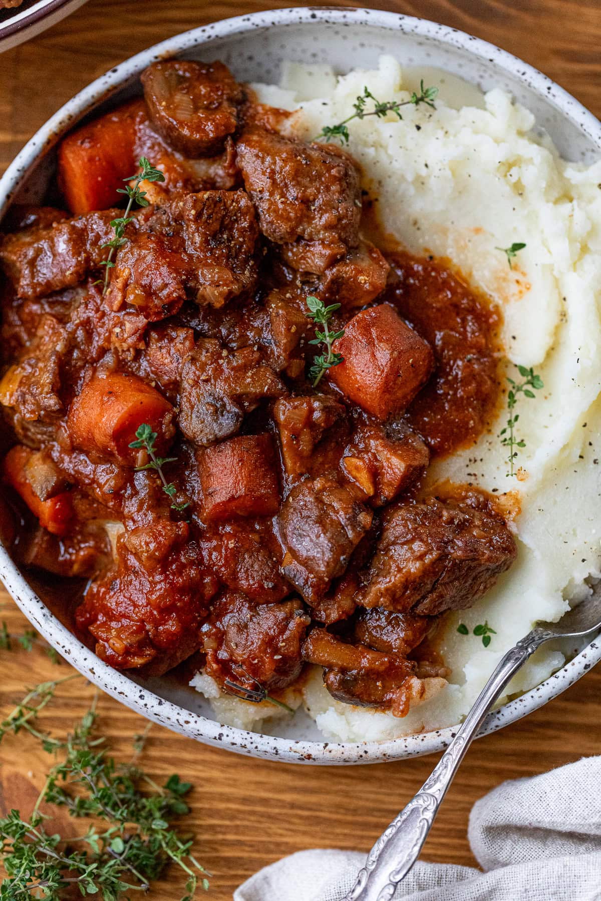 Slow Cooker Beef Bourguignon 02 Crockpot Recipes