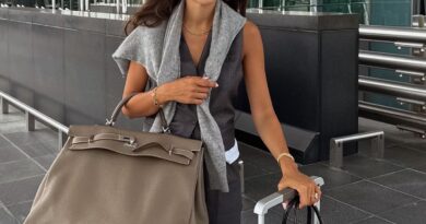 airport outfitIMG 4764 Christmas Outfit Ideas