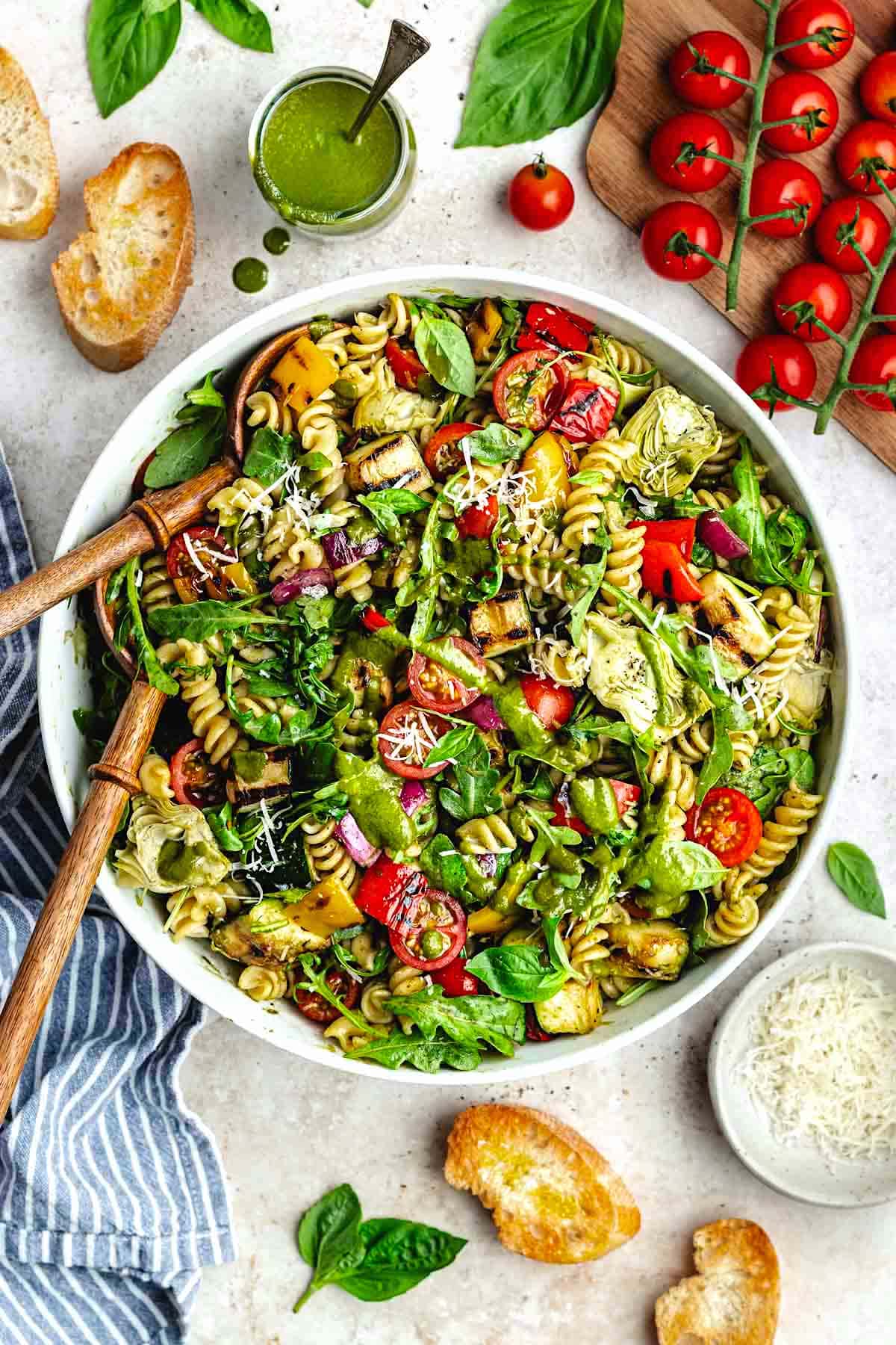15 Easy Pasta Salad Recipes You'll Make on Repeat 40 15 Easy Pasta Salad Recipes You'll Make on Repeat Grilled Vegetable Pasta Salad 15 Pasta Salad Recipes