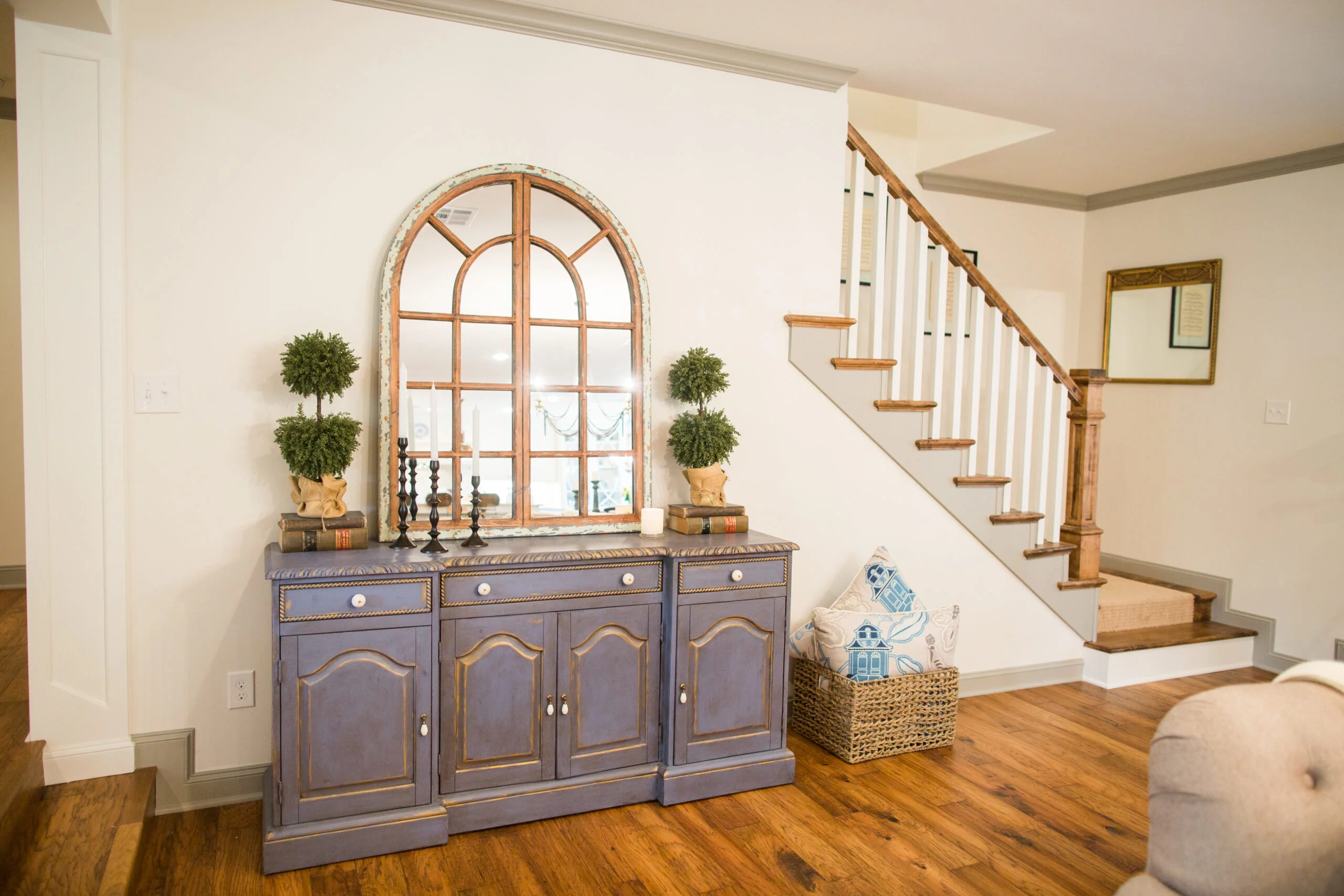 Joanna Gaines Entryway Decorsarticle the house in the woods d87947df 3fa1 40f4 b264 cd25ebb8be5f Joanna Gaines Entryway Decors