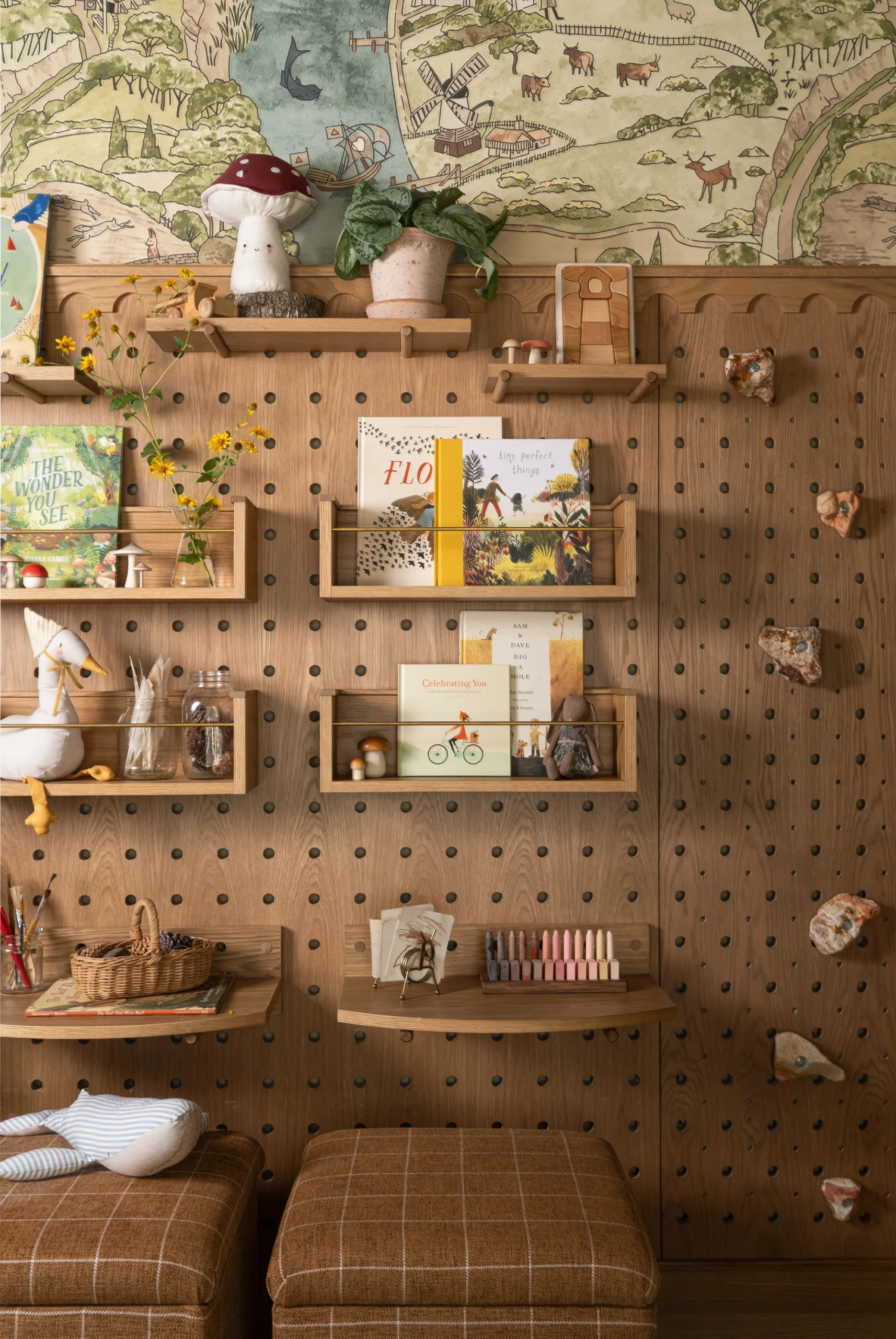 joanna gaines kids room ideasarticle mini reni magical playroom for kids 3c504632 9af4 4c94 aaa4 31adf0700ee4 scaled Joanna Gaines Kids' Room Designs