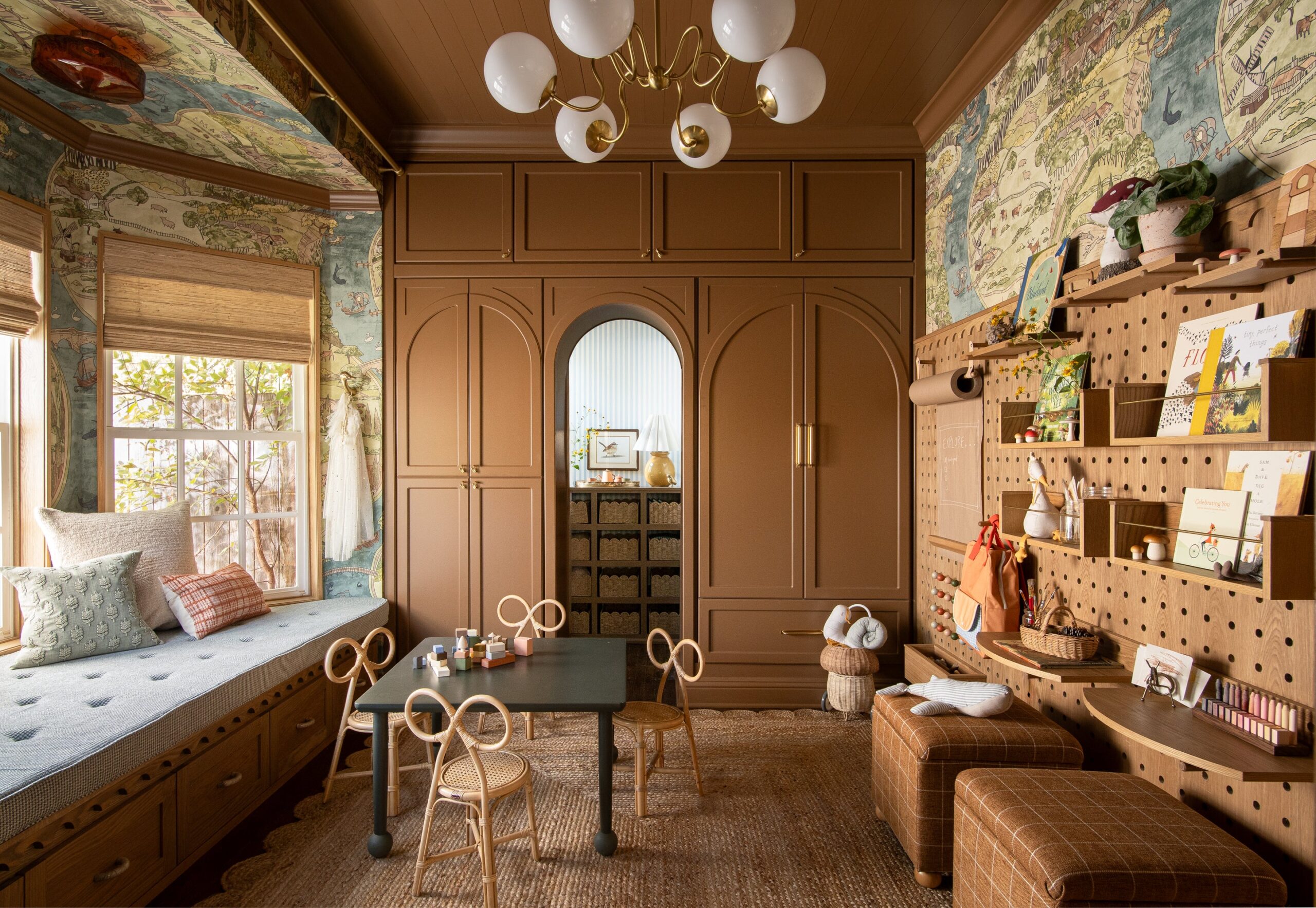 joanna gaines kids room ideasarticle mini reni magical playroom for kids be2aec44 6b4b 4c7e a83e d5dc1c82ea45 scaled Joanna Gaines Kids' Room Designs