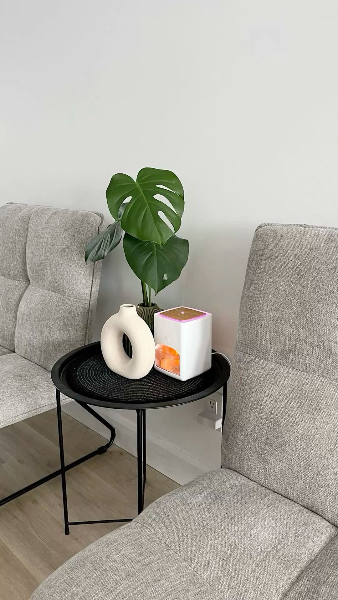 side table decor ideasIMG 9467 Side Table Decor Ideas