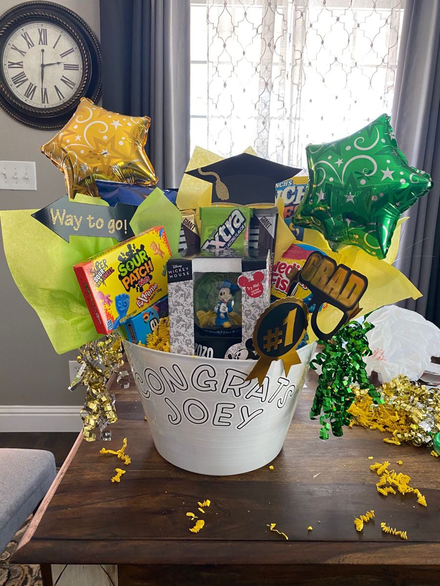 Graduation Gift BasketsIMG 0694 Graduation Gift Baskets