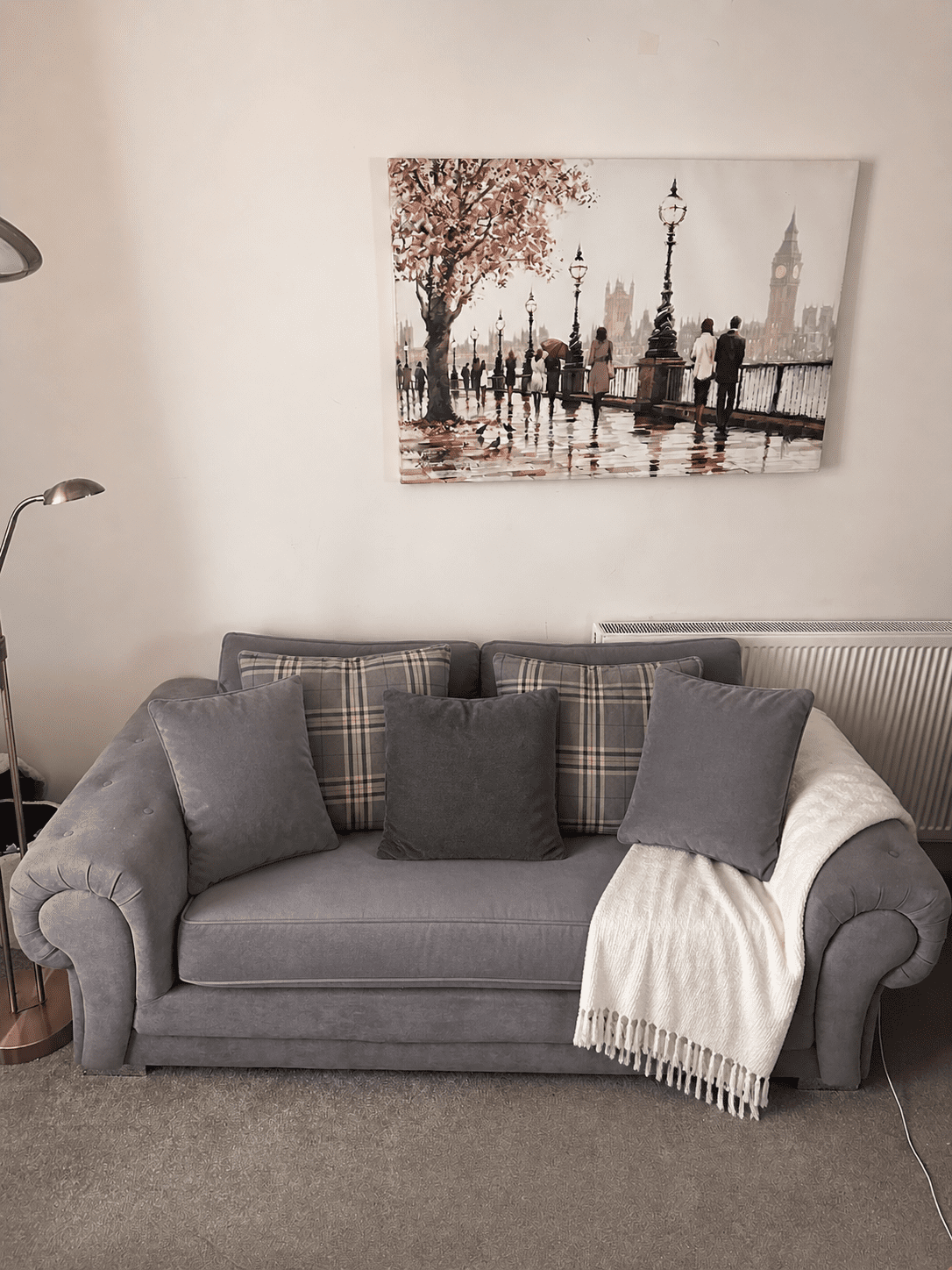 How I Transformed My Living Room on a Budget97423619 8cad 441e a1b3 3f0b87ece79a