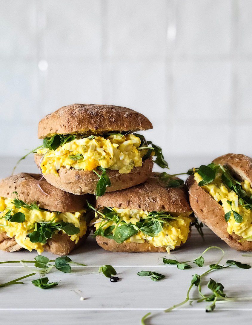 egg salad sammie 2 Healthy Breakfast Sandwiches