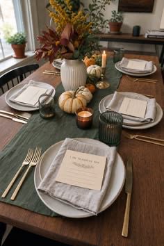 Fall Entryway Decor Ideas13
