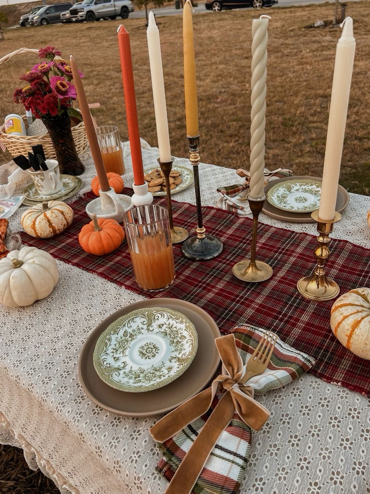 Fall Entryway Decor Ideas19 Fall Table Decor Ideas