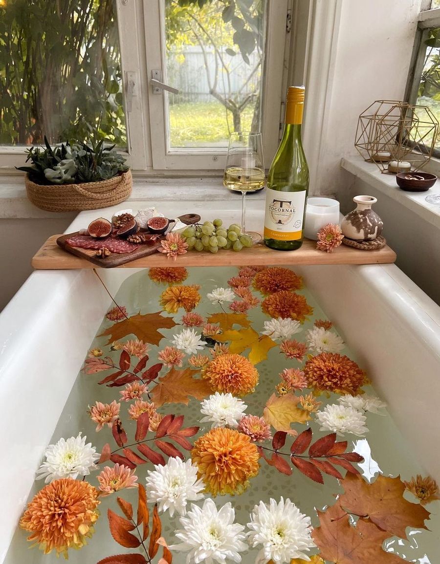 25 Cozy Fall Bathroom Decor Ideas to Refresh Your Space 85 25 Cozy Fall Bathroom Decor Ideas to Refresh Your Space Fall foliage in the bathtub fall bathroom decor ideas marigladkaya Fall Bathroom Decor Ideas