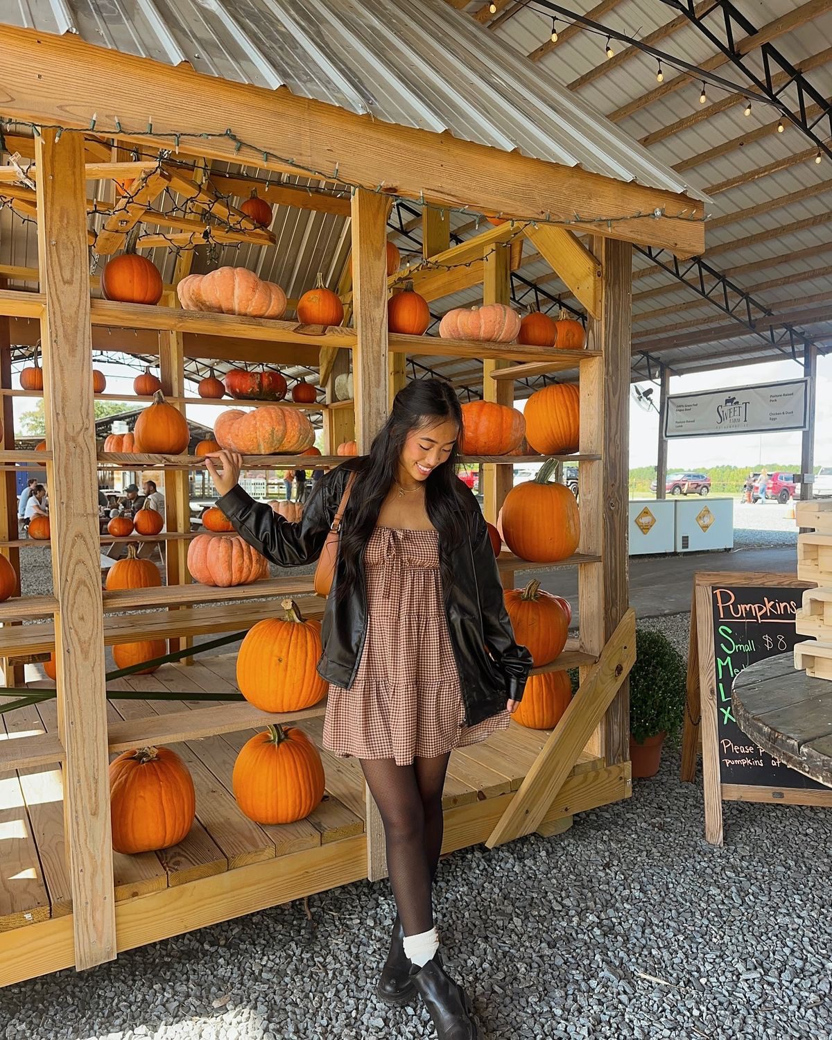 Pumpkin Patch Outfit Ideas14 Pumpkin Patch Outfit Ideas
