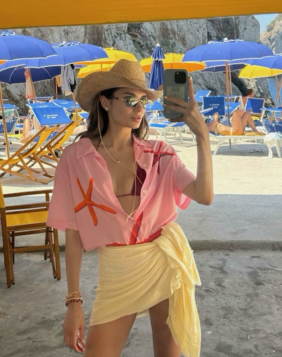 Spain Vacation Outfit Ideas9 Spain Vacation Outfit Ideas