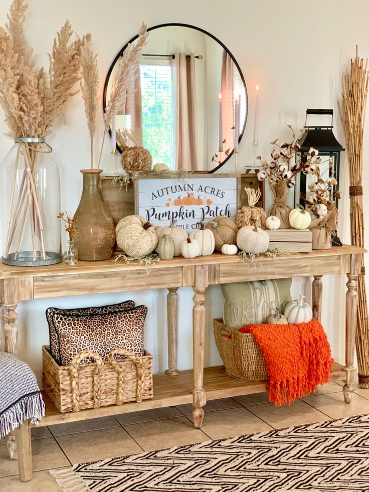 aa48578f312b454e0422e006fa40180b Fall Entryway Decor Ideas