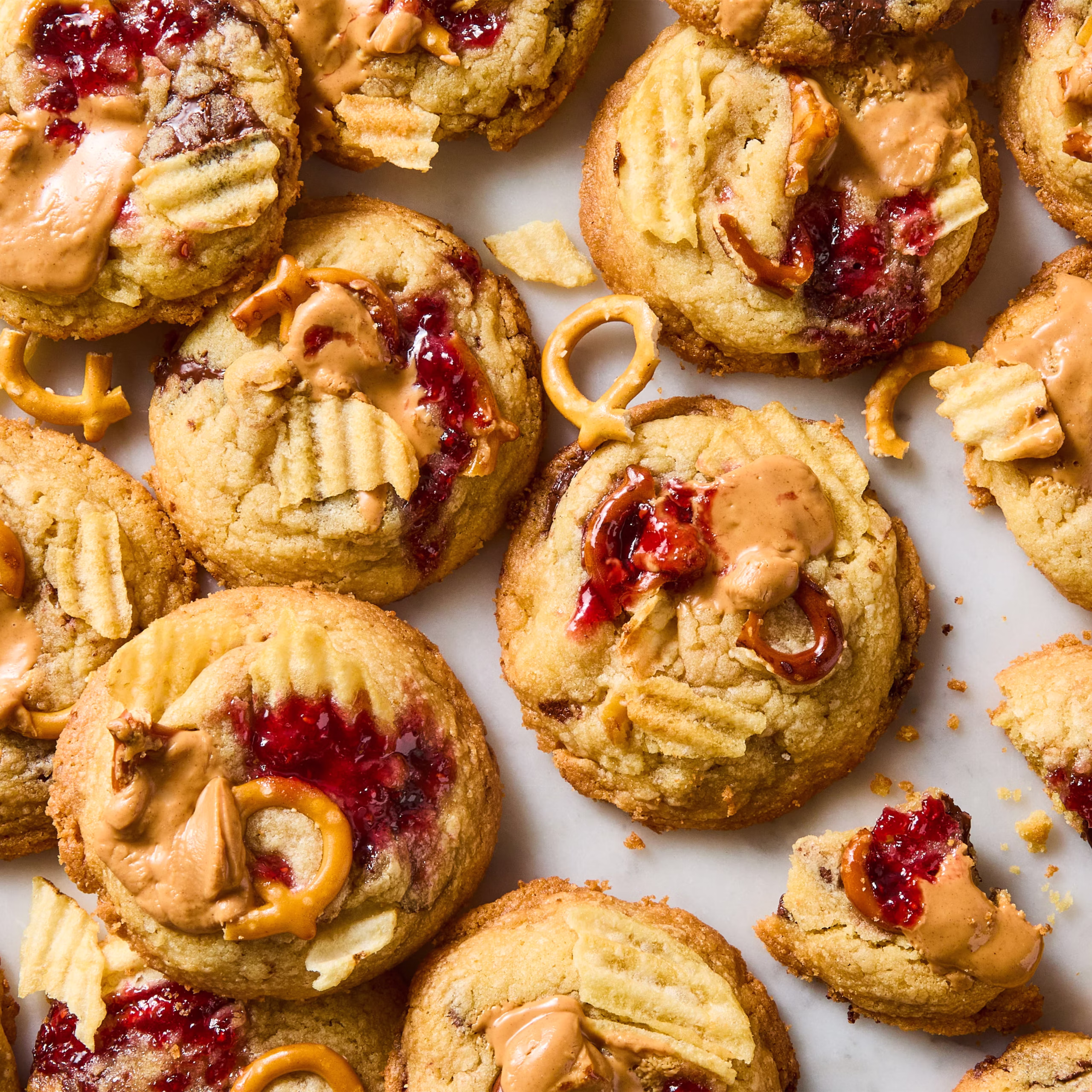 everything but the lunchbox cookies index web 851 jg del049925 6882a01a78616 scaled Fall Cookie Recipes