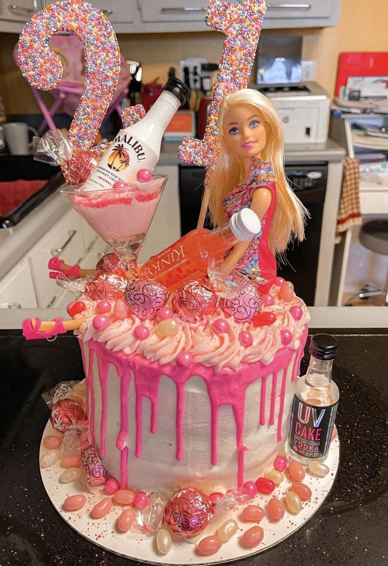 21st birthday cake10 21st Birthday Cake Ideas