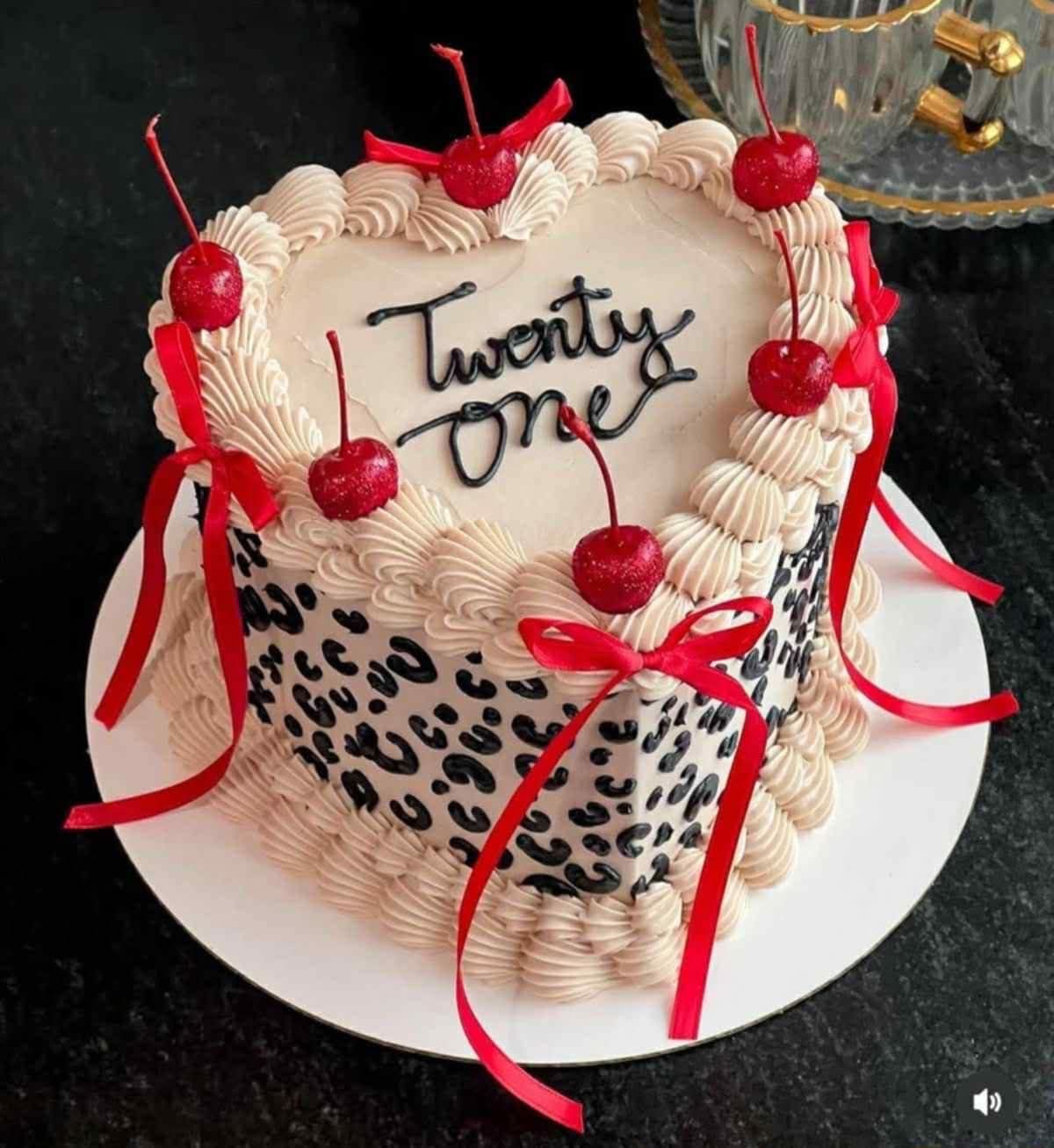 21st birthday cake5 21st Birthday Cake Ideas