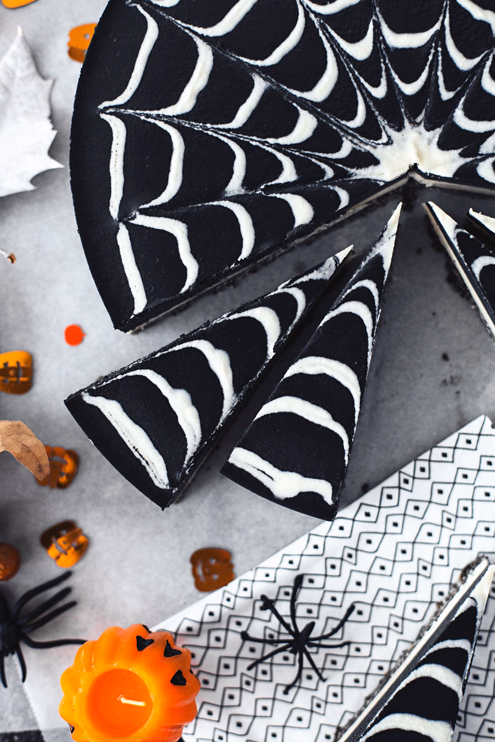 5e77321879d17b7c52b57e6cfe0ba923bdeb0f2f 1600x2400 1 Spooky Treat Ideas