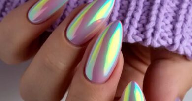 30 Super Cute Chrome Nail Ideas You’ll Love