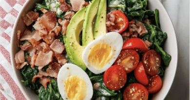 Creamy Spinach Breakfast Bowl