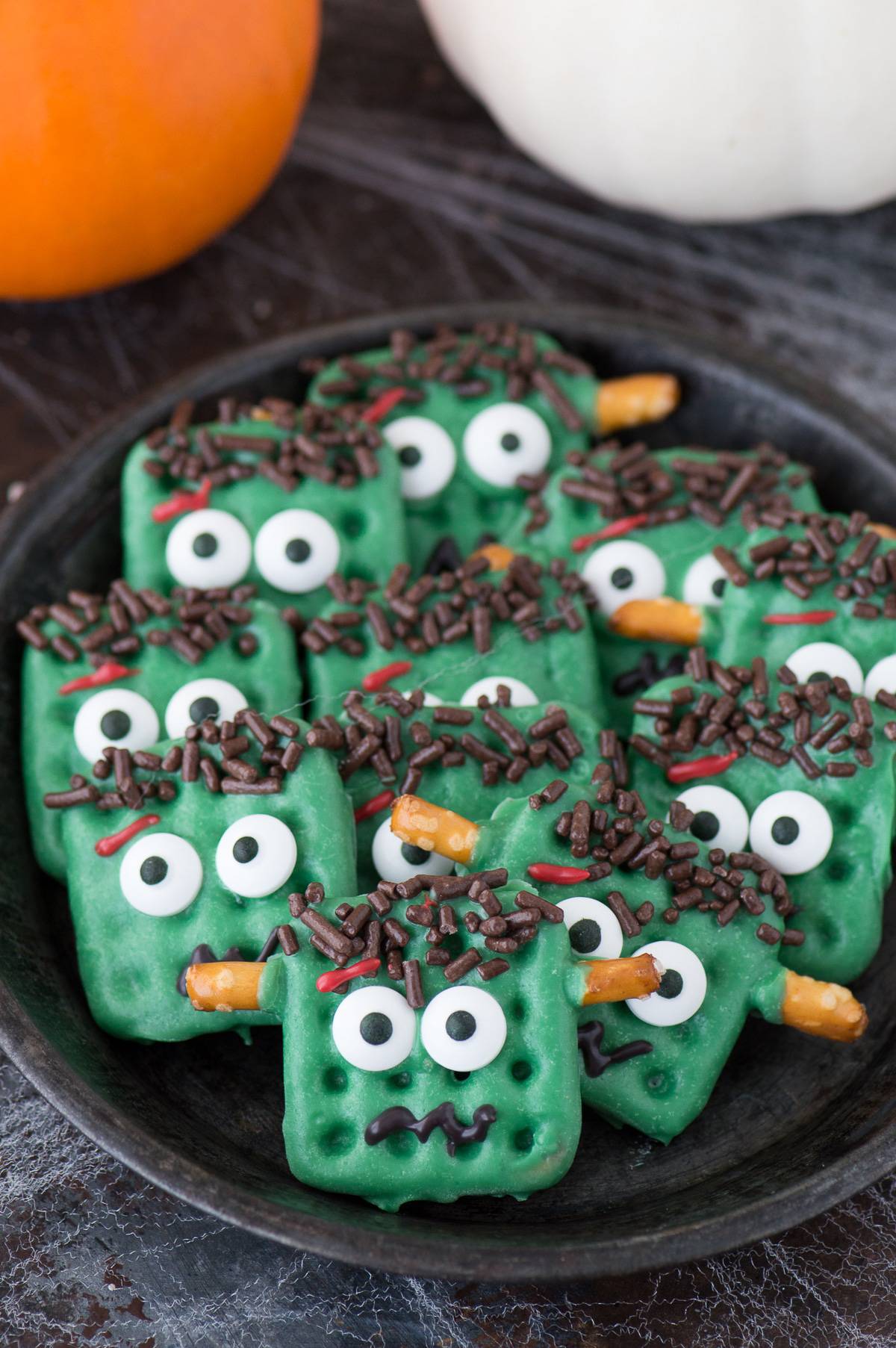 Frankenstein Pretzels 6 Spooky Treat Ideas