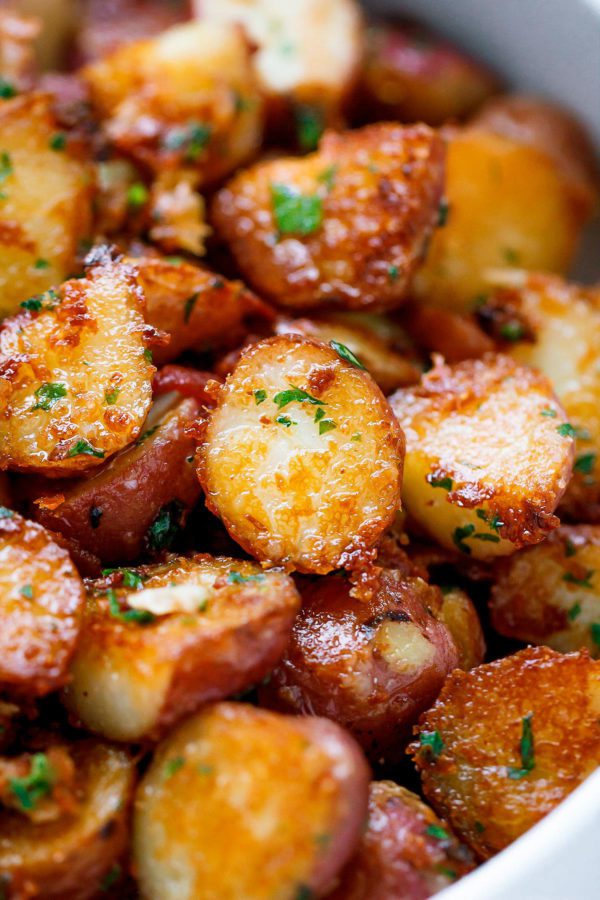 24 Best Thanksgiving Sides You'll Make Every Year 66 24 Best Thanksgiving Sides You'll Make Every Year Garlic Butter Parmesan Potatoes 3 1a 600x900 1 Thanksgiving Sides