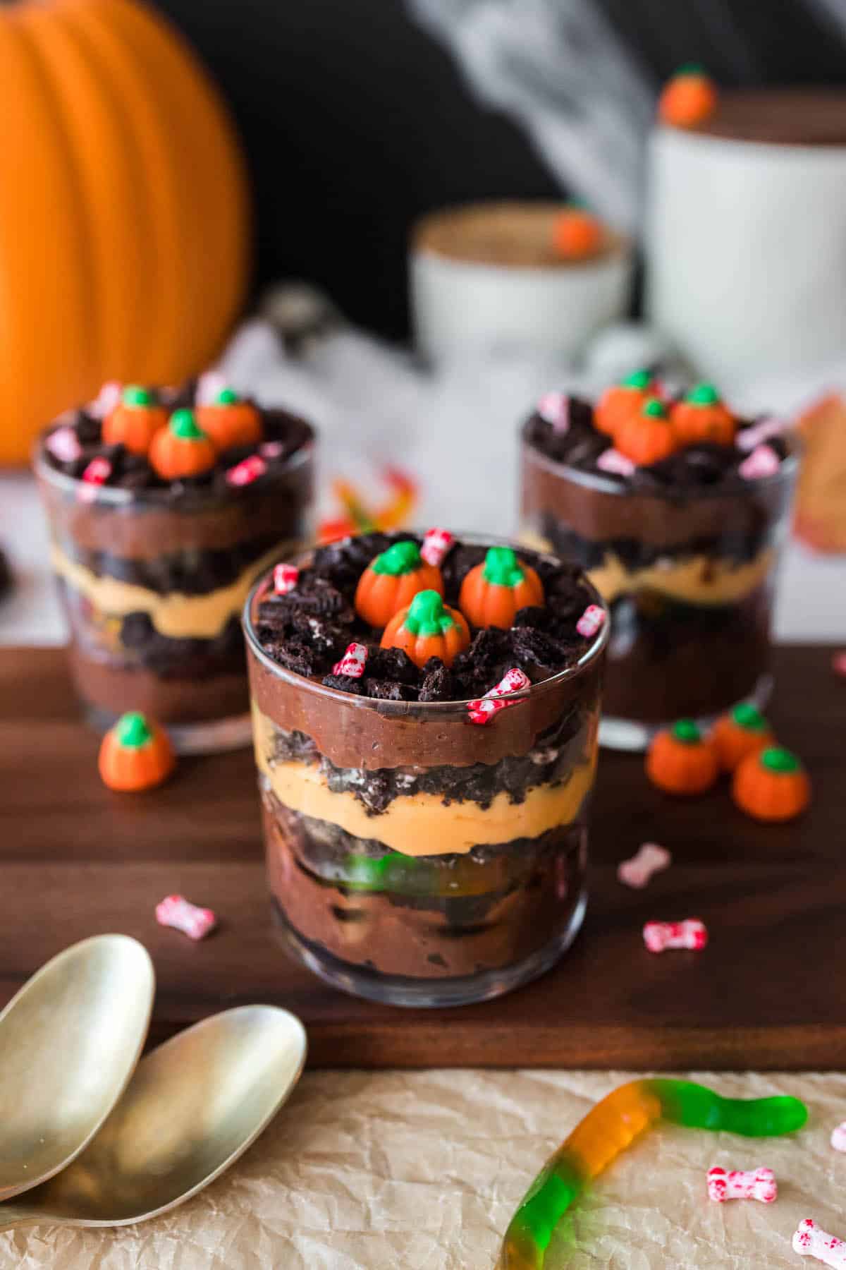 Halloween Dirt Cups 9 Spooky Treat Ideas