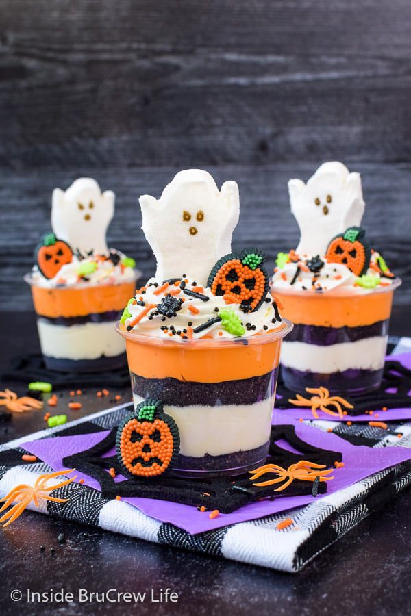 Halloween Vanilla Cheesecake Parfaits 4 1 min Spooky Treat Ideas