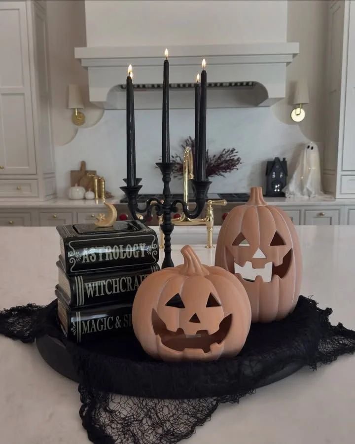 IMG 6057 Spooky Centerpiece Ideas