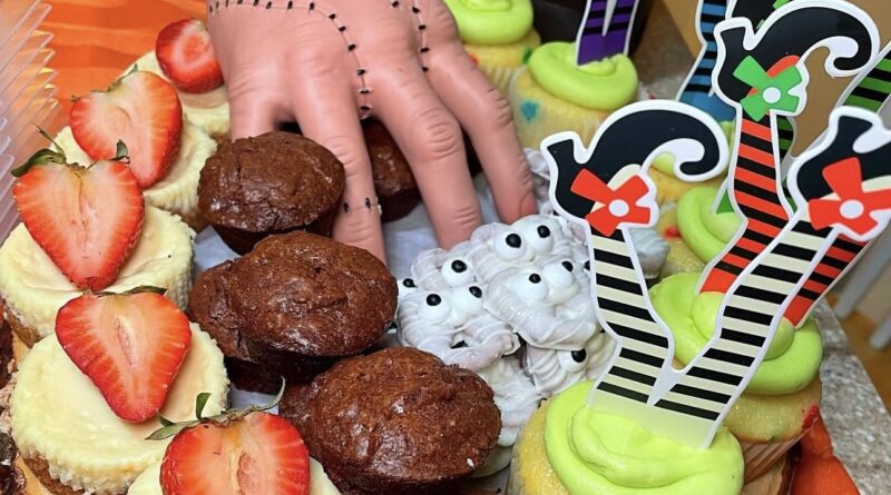 SPOOKY DESSERTS1