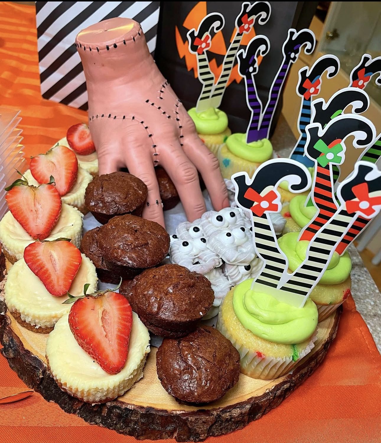 SPOOKY DESSERTS1 Spooky Dessert Board Ideas