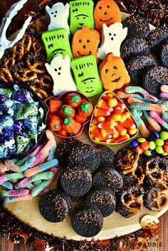 SPOOKY DESSERTS5 Spooky Dessert Board Ideas