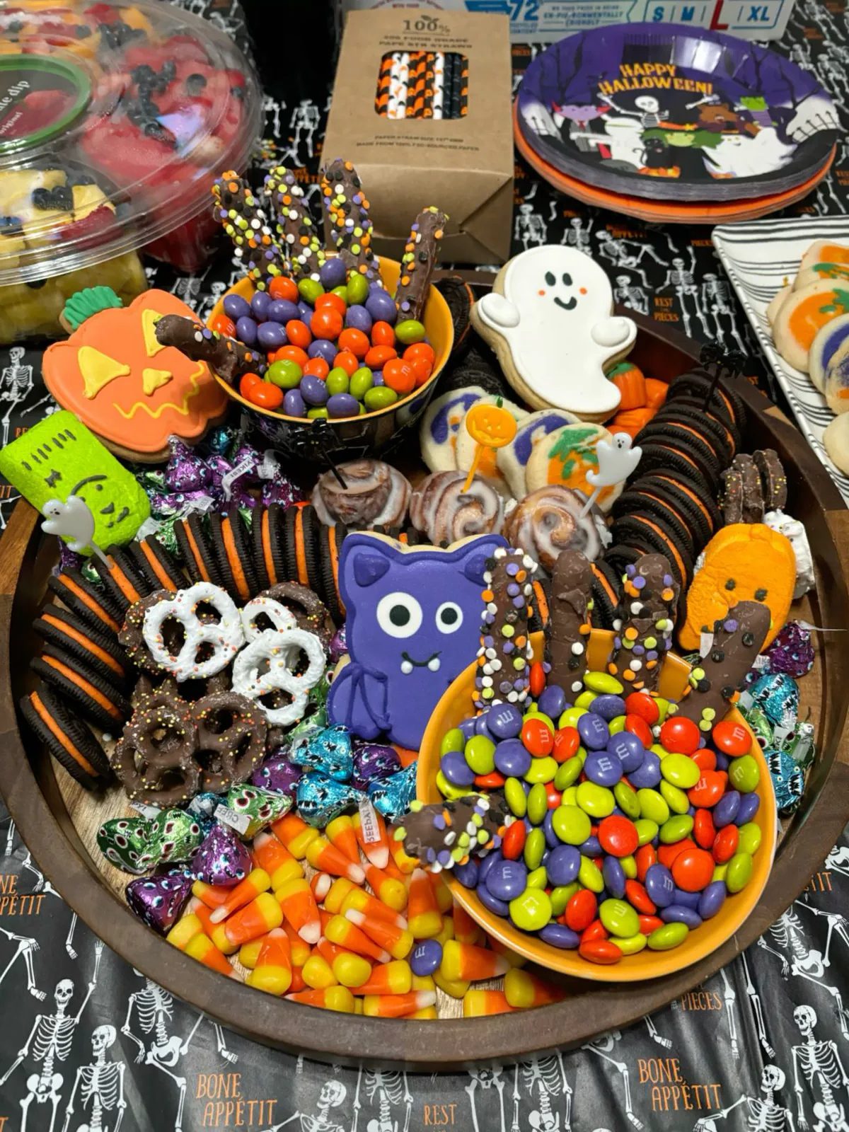 SPOOKY DESSERTS7 Spooky Dessert Board Ideas