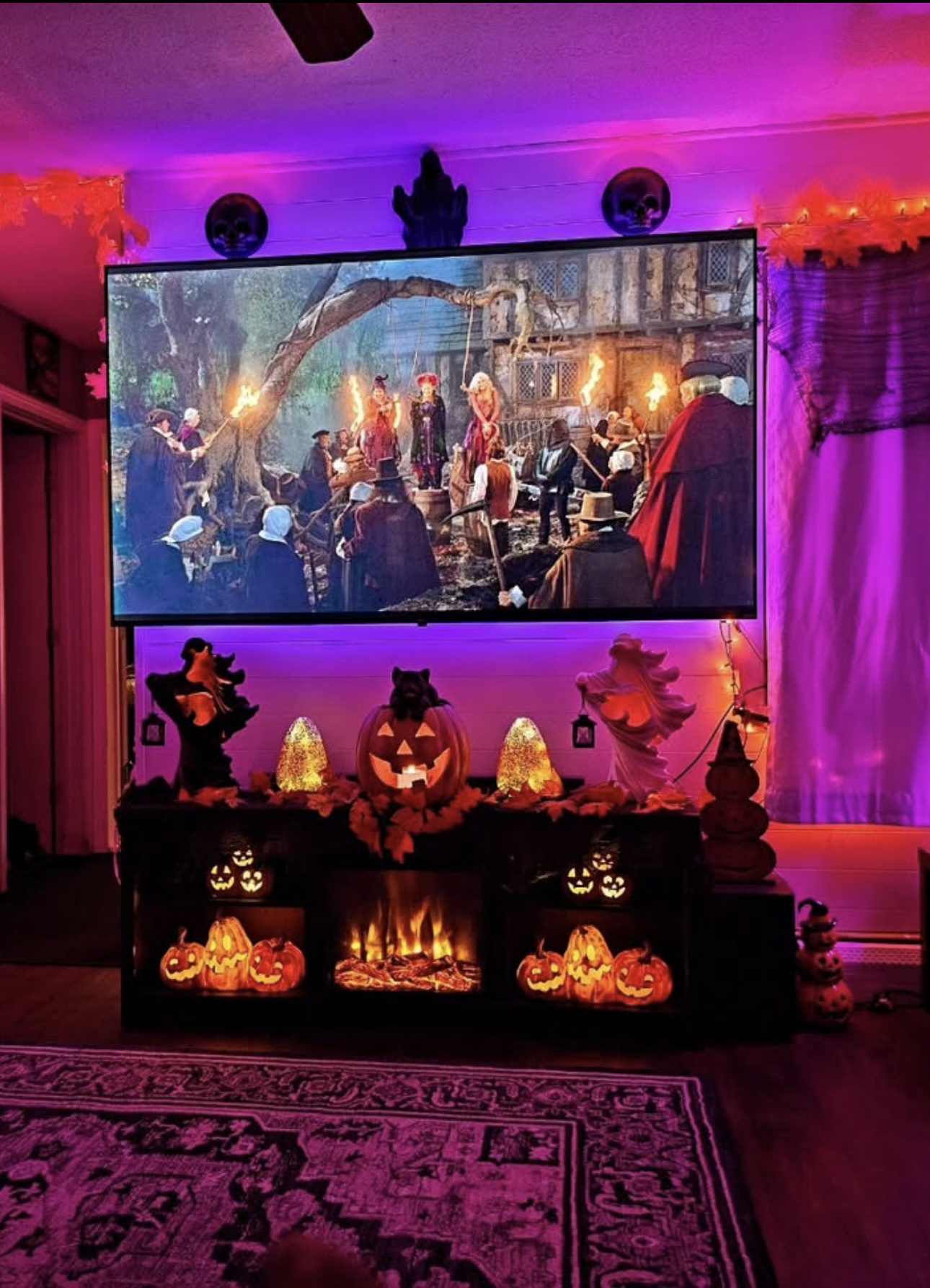 Spooky TV Stand Decor Ideas 16 Spooky TV Stand Decor Ideas
