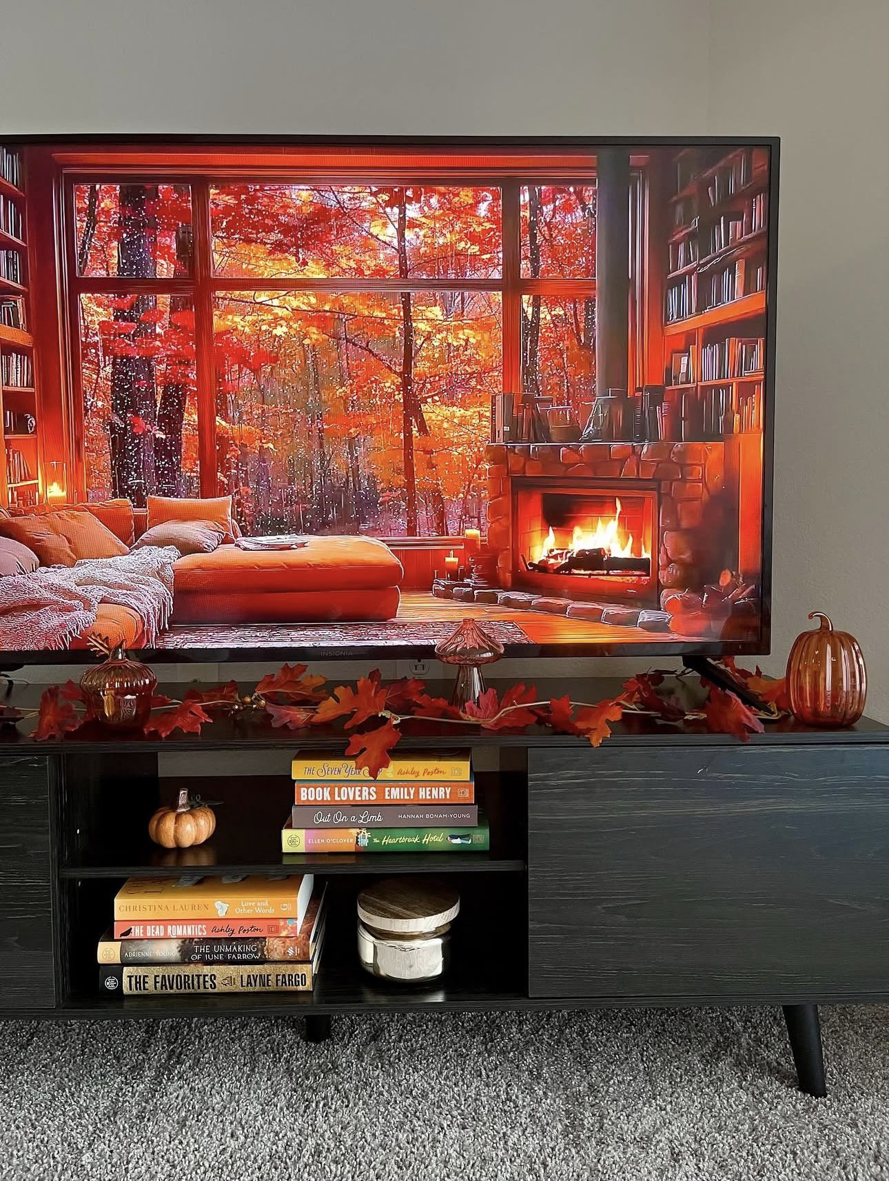 Spooky TV Stand Decor Ideas 17 Spooky TV Stand Decor Ideas