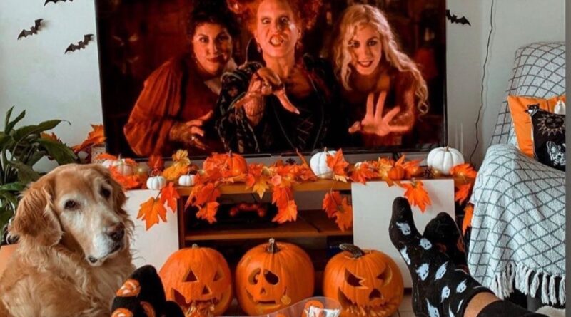 spooky tv stand decor ideas