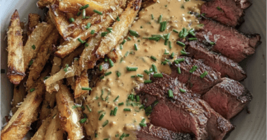 Steak Frites with Creamy Peppercorn Sauce