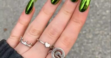 30 Super Cute Chrome Nail Ideas You’ll Love