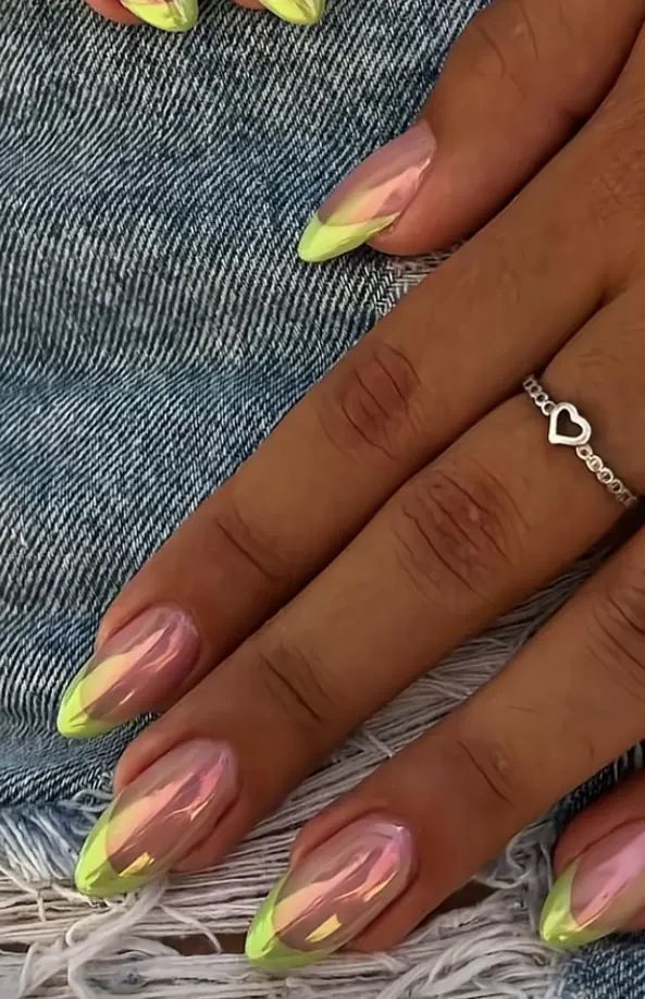 chrome nail ideas9 Chrome Nail Ideas